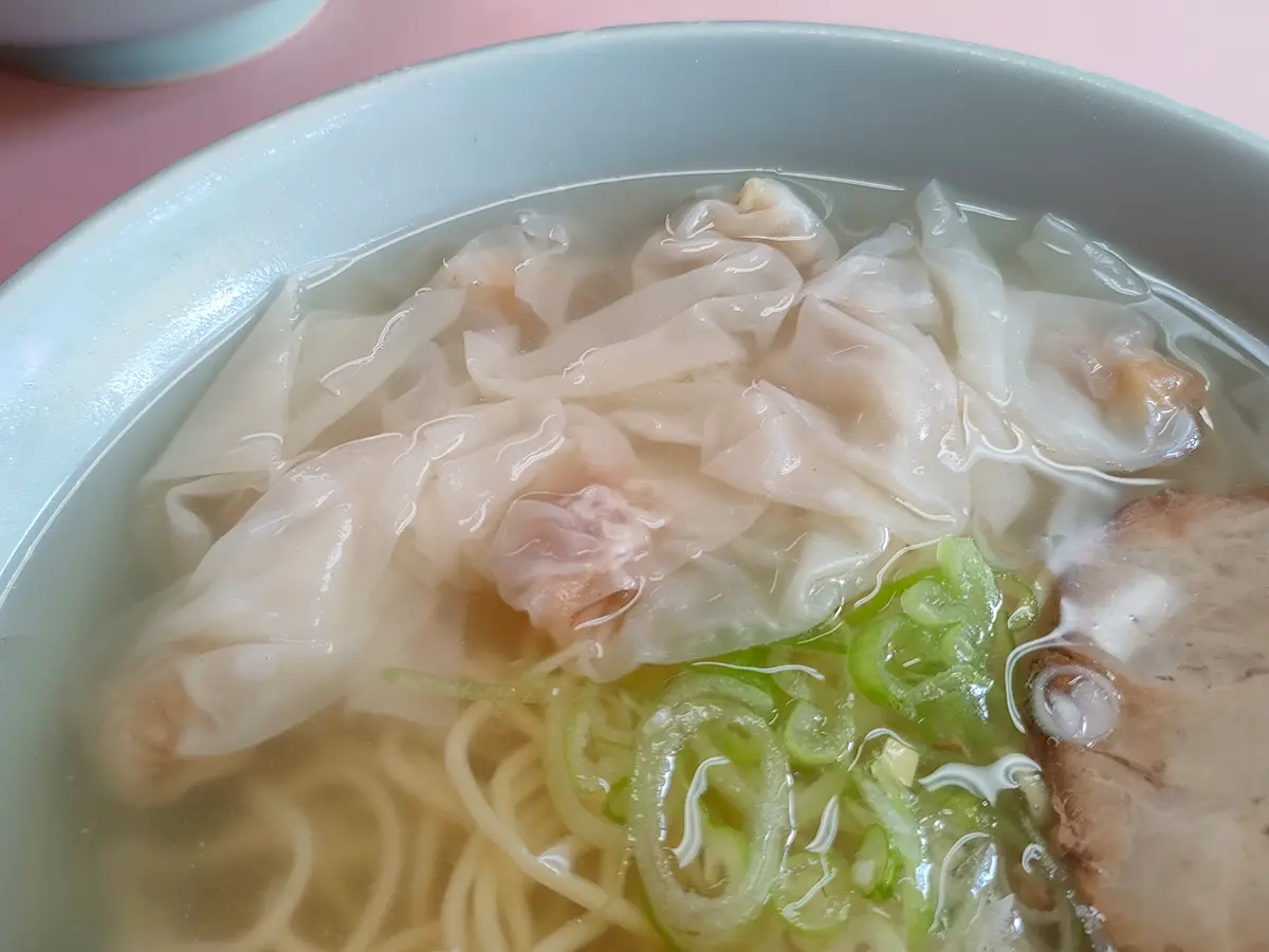 鳳蘭　ワンタンメン　塩　ワンタン