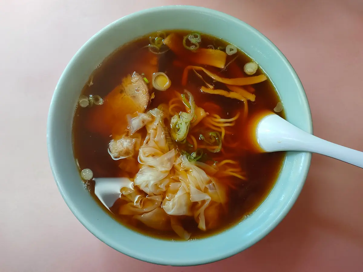 鳳蘭　ワンタンメン　正油