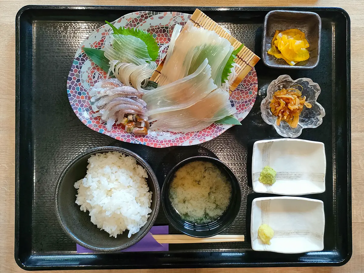 gyogyo　ぎょぎょ　ランチ　活スルメイカ定食